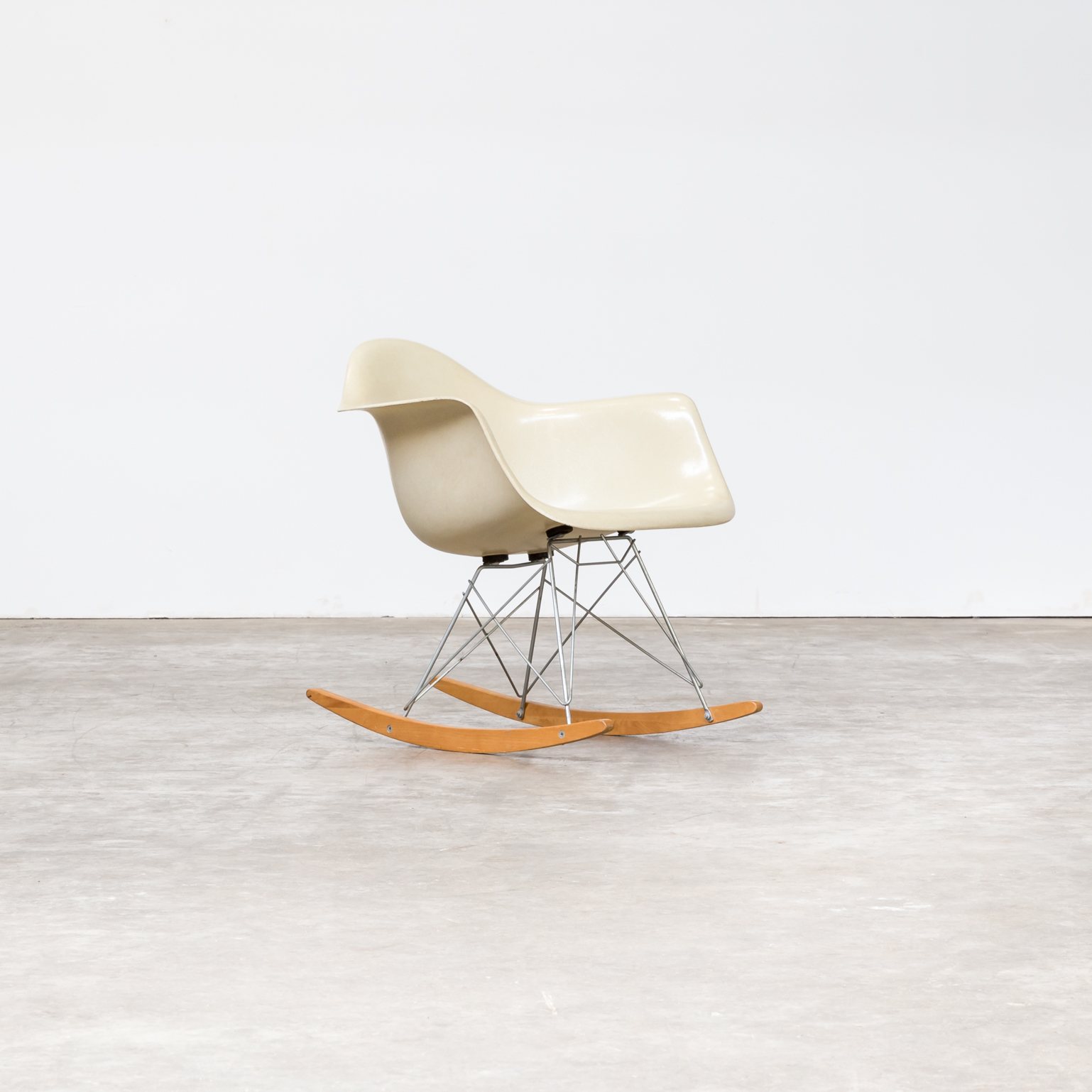 创意火狐官方网站 - 坐具|摇椅|办公火狐官方网站|火狐HUOHU（中国）火狐官方网站|伊姆斯摇椅（豪华版）